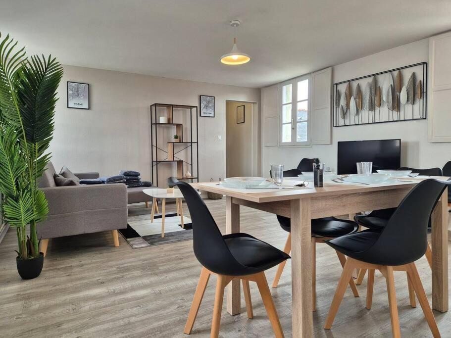 Les Carmes Apartment Angers Exterior photo